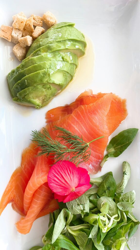 Gezonde vetten zoals avocado en zalm